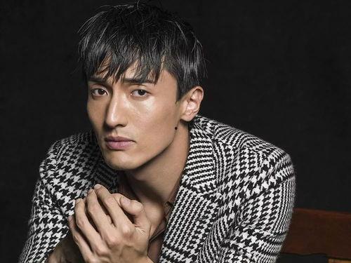 娱乐吃瓜郑业成微博,娱乐圈幕后故事大揭秘  第2张